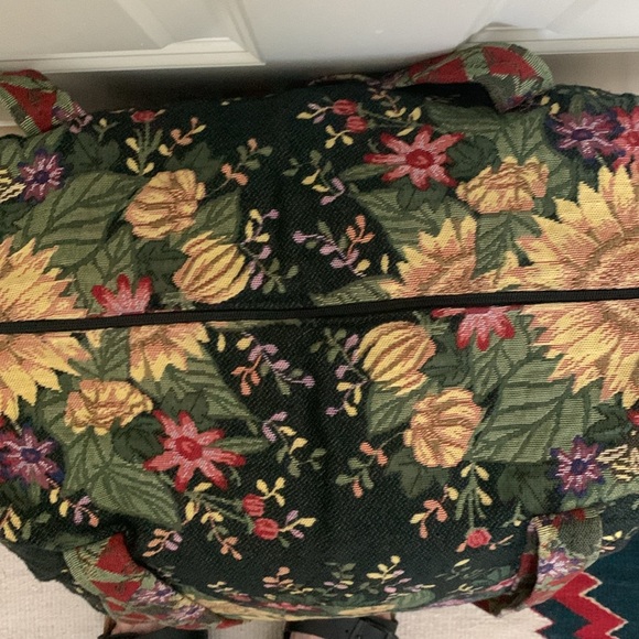 Tote, Sunflower Garden design, fully lined.  Medium size - Picture 5 of 7